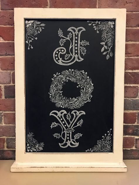 Country Home Christmas, Joy Lettering, Rustic Signage, Christmas Chalkboard Art, Joy Letters, Christmas Country, Chalkboard Ideas, Christmas Chalkboard, Chalkboard Designs