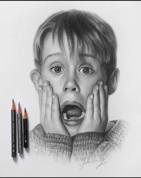 Homealone Christmas, Pencil Sketches Landscape, Batman Art Drawing, Colored Pencil Art Projects, Pencil Sketches Easy, Tears Art, Celebrity Portraits Drawing, Realistic Sketch, Realistic Pencil Drawings