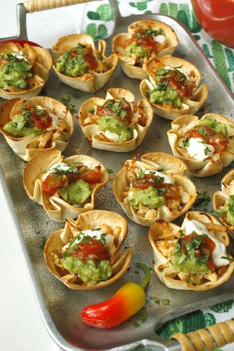 Mini Chicken Taco Cups | One Hot Oven Chicken Taco Cups, Mini Chicken Tacos, Taco Appetizers, Taco Bites, Taco Cups, Chicken Tacos Easy, Wonton Cups, Tin Recipes, Phyllo Cups