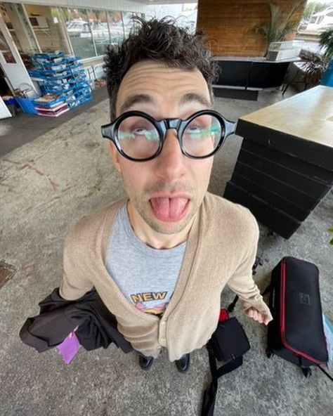 Jack Antonoff Wallpaper, Jack Champion American Flag, Jack Antonoff Funny, Bleachers Jack Antonoff, Jack Champion Interview, Jack Nicholson Meme Funny, Jack Antonoff, Bleachers, White Boys