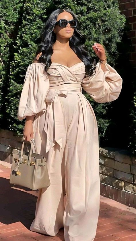 Hi My Friends If you feel boring so visit my website for entertaining Elegant Classy Outfits Plus Size, Chic Dress Classy, Stylish Work Attire, Effortlessly Chic Outfits, Classy Dress Outfits, Classy Casual Outfits, Casual Chic Outfit, Looks Chic, Curvy Outfits