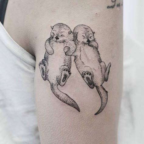 Blackwork otter couple holding hands. Tattoo by Phoebe Hunter. #blackwork #linework #dotwork #otter #PhoebeHunter | Nov 29th 2016 | 288060 Two Otters Tattoo, Otter Couple Tattoo, Matching Tattoos Animals, Otter Tattoo Holding Hands, Matching Animal Tattoos, Otters Tattoo, Otters Drawing, Otter Tattoo Ideas, Sea Otter Tattoo