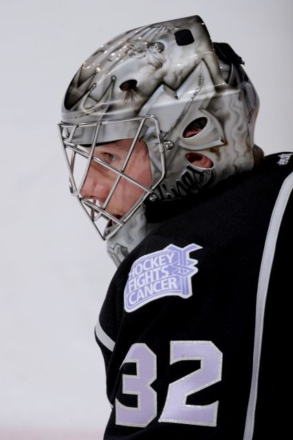 Mister Cartoon x LA KINGS Mister Cartoon, Dustin Brown, Jonathan Quick, Hockey Uniform, La Kings Hockey, Goalie Gear, Hockey Helmet, Kings Hockey, Marvel Hawkeye