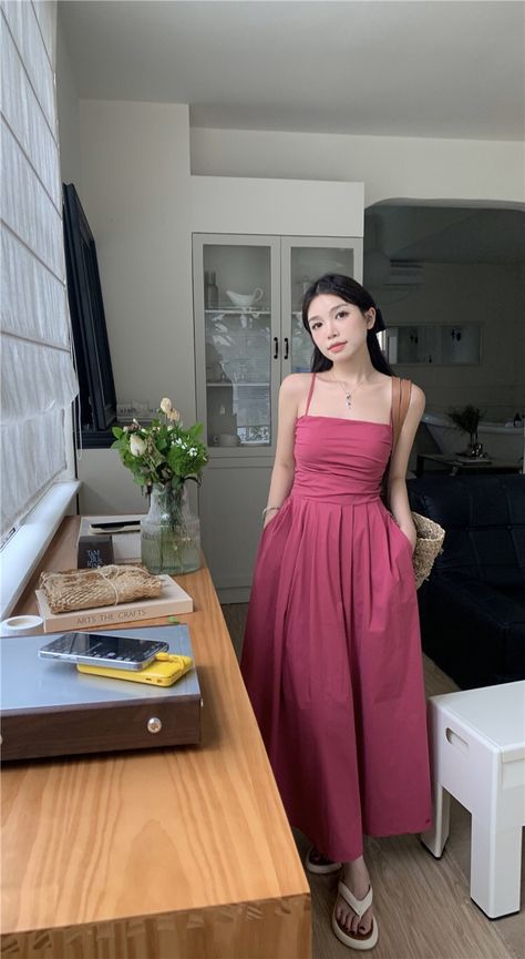 Korean Wedding Guest Dress, Korean Wedding Guest Outfit, Korean Wedding Guest, Downtown Summer, Wedding Korean, Simple Style Outfits, Gowns Dresses Elegant, Korean Wedding, Fashion Top Outfits