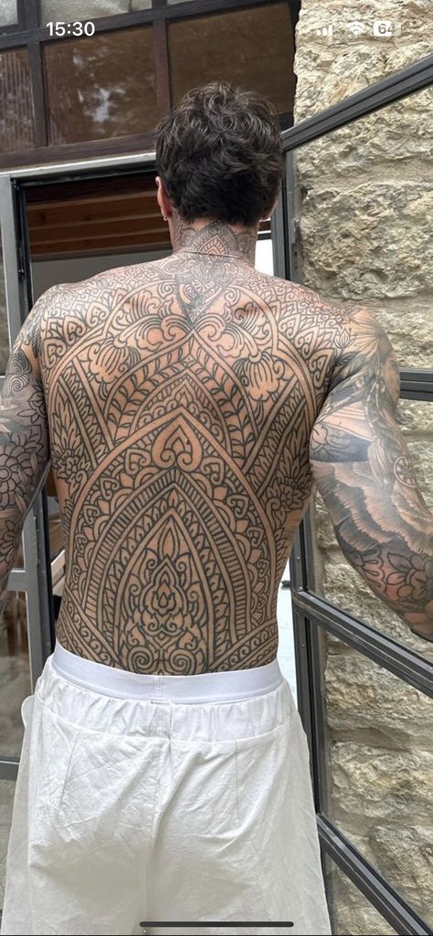 Mandala Tattoo Mann, Back Piece Tattoo Men, Traditional Tattoo Sleeve Filler, Traditional Chest Tattoo, Mandala Tattoo Men, Herren Hand Tattoos, Backpiece Tattoo, Buddha Tattoo Design, Torso Tattoos