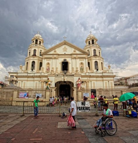 The Top Churches to Visit in the Philippines Feast Of The Black Nazarene, Quiapo Church, Black Nazarene, Filipino People, Maundy Thursday, Church Images, Philippines Culture, Church Pictures, Manila Philippines