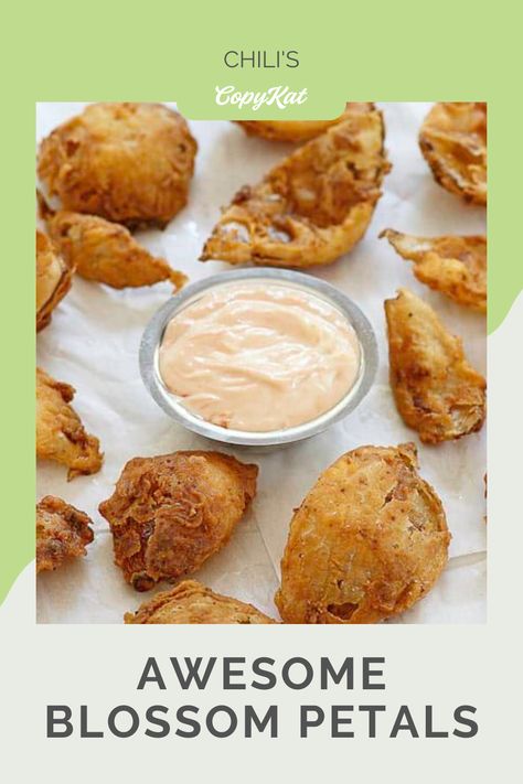 Chilis Awesome Blossom Petals is a great way to enjoy one of those blooming onions without all of the work! Perfect for watching the game or movie night. Everyone loves these crispy onion petals. Onion Petals Recipe, Blooming Onion Recipes, Onion Petals, Blooming Onion, Superbowl Appetizers, Copykat Recipes, Onion Recipes, Football Food, Great Appetizers