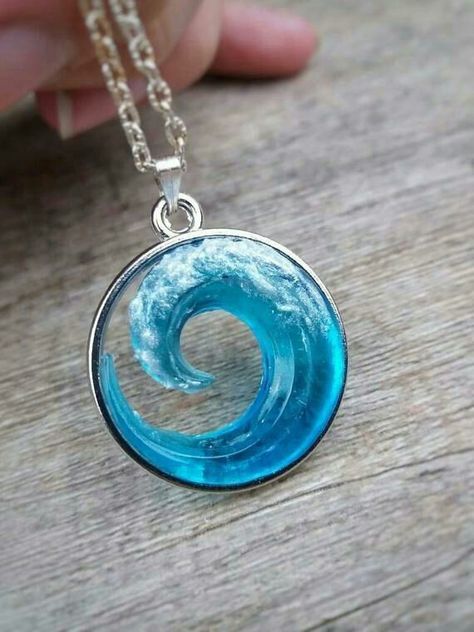 Necklace good Ocean Clothes, Ocean Accessories, Seni Resin, Anting Manik, Wave Pendant, Sea Necklace, Bijoux Art Nouveau, Ocean Inspired Jewelry, Ocean Necklace