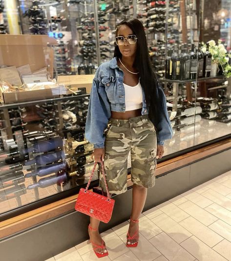 Camo Shorts Outfit, Bad Girl Style, Outfit Black Women, Cute Birthday Outfits, Camo Girl, Camo Fashion, Camo Shorts, Fashion Aesthetics, Shorts Outfit