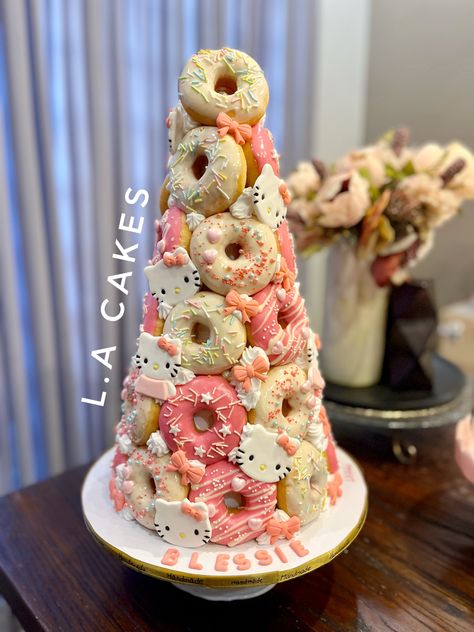 Donat Tower, Hello Kitty Donut, Doughnut Tower, Hello Kitty Logo, Donut Birthday Cake, Donuts Cake, Strawberry Tower, Donut Tower, Donut Design