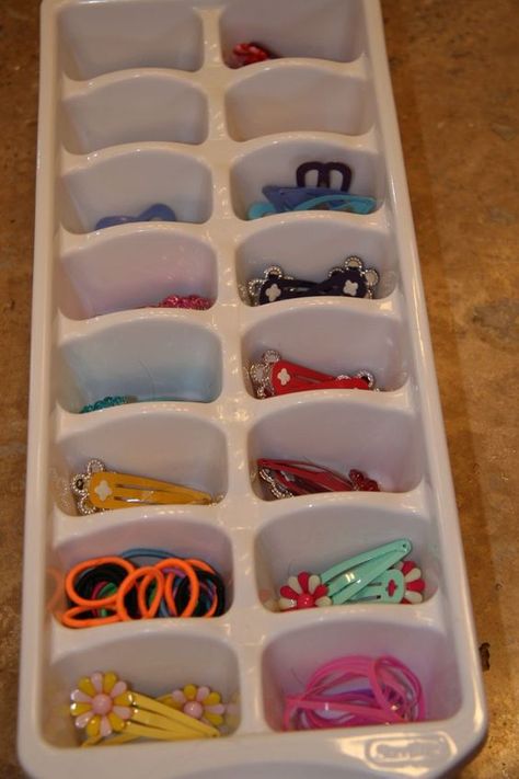 15 Cute Ways To Organize Girls Hair Accessories - Organised Pretty Home Hair Accessory Storage Organizers, Hair Accessories Organization, Hair Tie Storage, Hair Product Organization, Accessories Organization, Hanging Shoe Rack, Cheap Organization, Hair Accessories Storage, Organizing Hair Accessories