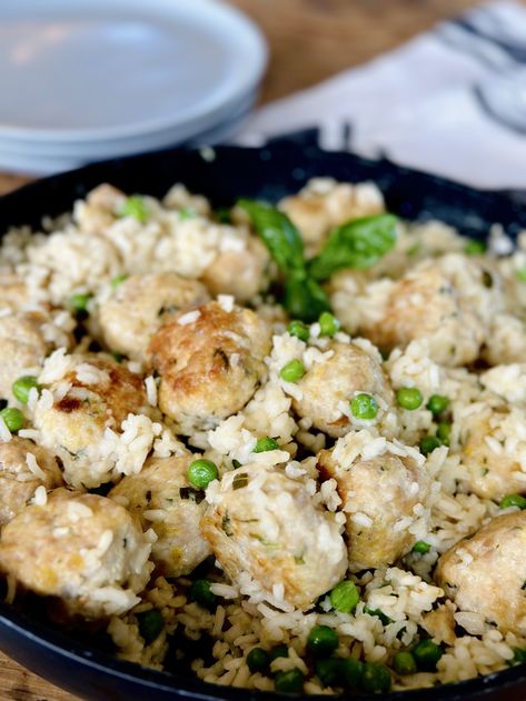 juicy chicken meatballs in a skillet with risotto and fresh basil Chicken Meatballs And Risotto, Cozy Date Night, Cottage Meals, Honey Lemon Chicken, Risotto Recipe, Basil Chicken, Fall Cooking, Date Night In, Risotto Recipes