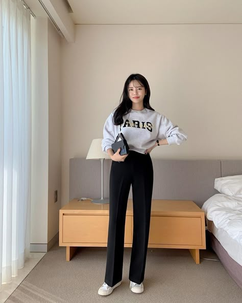 Stylish Outfits Casual, Korean Outfit Street Styles, Look Formal, Casual College Outfits, Korean Casual Outfits, Korean Fashion Dress, Casual Day Outfits, Mode Casual, Korean Casual