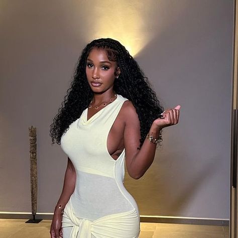 Bernice Burgos on Instagram: "Her energy is addictive.   Dress: @coucoo  hair: @kendrasboutique" Peng Peng, Bernice Burgos, Black Women, Energy, Hair, On Instagram, Beauty, Quick Saves, Instagram