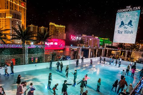 Check out this list of fun things happening in the Vegas area this holiday season! Christmas In La, Las Vegas Christmas, Winter Date Ideas, Vegas Attractions, Fremont Street Experience, Cosmopolitan Las Vegas, Wynn Las Vegas, The Cosmopolitan, Vegas Vacation