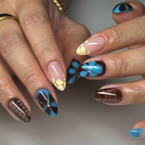 Yellow And Navy Nails, Dragon Fly Nails, Lily Nails, Bubble Nails, Multicolored Nails, Navy Nails, Beachy Nails, Girl Nails, Summery Nails