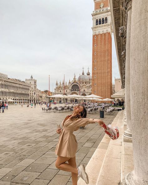 Venice Instagram Pictures, San Marco Venice, Famous Photography, Venice Map, Venice Photography, Venice Photos, Travel Pose, World Most Beautiful Place, Copper Mountain