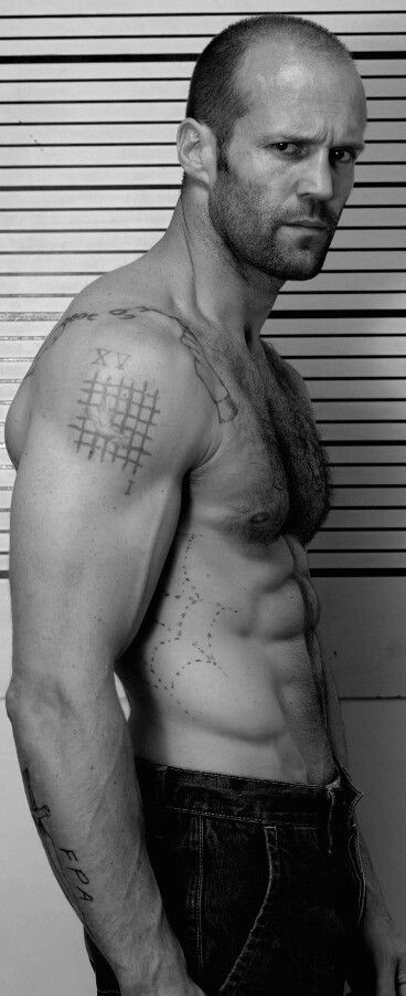 Jason Statham - With/Without clothes :*) Jason Statham Body, جيسون ستاثام, Jason Stratham, Wow Photo, Dolph Lundgren, Guy Ritchie, Celebrity Workout, Jason Statham, The Expendables