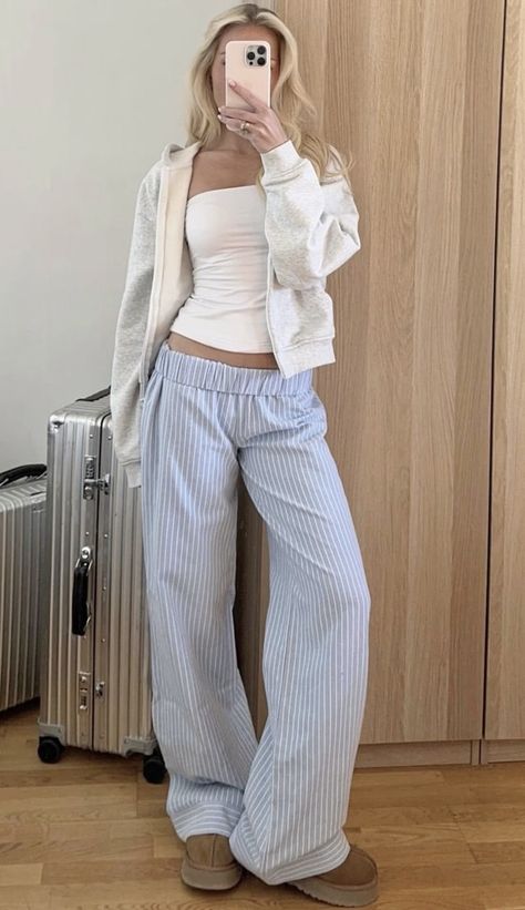 indigo ivers, the right move. Travel Outfit Aesthetic, Striped Lounge Pants, Stockholm Fashion, Mode Inspo, Really Cute Outfits, Aesthetic Outfits, Simple Outfits, Everyday Outfits, Pretty Outfits