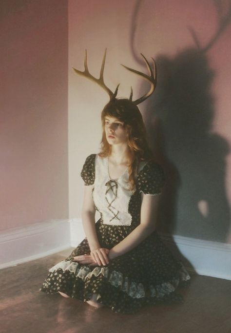 Antlers Human With Antlers, Deer Costume Aesthetic, Human Horns, Woman With Antlers, Faun Oc, Horns Photography, Annabelle Core, Human Horn, Antler Queen