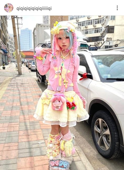 Pastel Japanese Fashion, Japanese Subculture Fashion, Casual Decora Fashion, Pink Kawaii Outfits Aesthetic, Pink Aesthetic Fits, Pastel Decora Fashion, Cute Harajuku Outfits, Dark Decora Kei, Harajuku Style Outfits