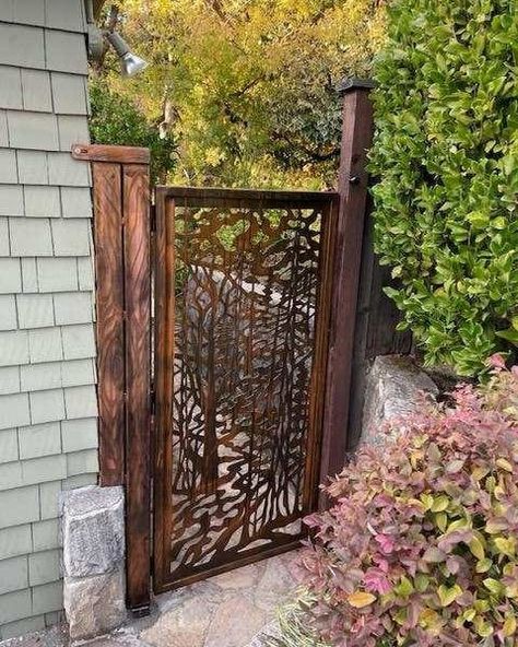 Rustic Garden Gates, Metal Gate Door, Gate Modern, Modern Farmhouse Contemporary, Tor Design, Wall Gate, Modern Panel, Metal Garden Gates, Pedestrian Walk