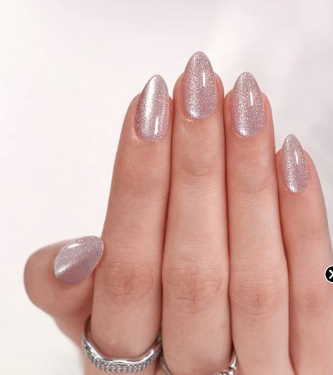 Bridal Cat Eye Nails, Milky White Cat Eye Nails, Clear Cat Eye Nails, Light Cat Eye Nails, Car Eye Nails, Neutral Cat Eye Nails, Short Cat Eye Nails, Cat Eye Almond Nails, White Cat Eye Nails