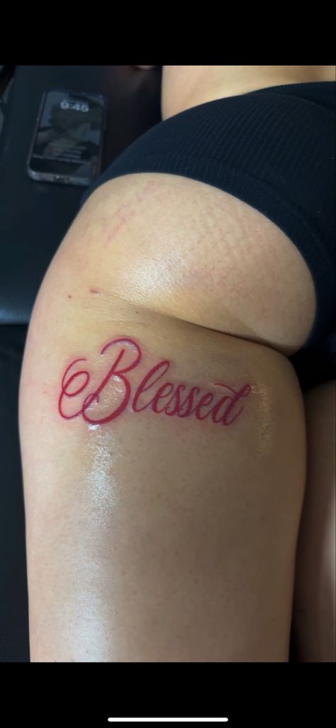 @mj.foreignn Cute Name Tattoos For Black Women, Womens Name Tattoos, Chest Tattoo Female Writing, Cute Back Tattoos For Women Unique, Tattoos With Spiritual Meaning, Tattoos Under Buttcheeks Ideas, Name Tattoo Under Bum Cheek, Tattoo Behind Leg Woman, Small But Tattoos For Women