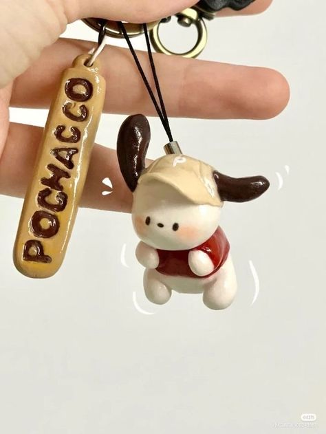 Gantungan Kunci Clay, Vignette Art, Chain Aesthetic, Images Hello Kitty, Clay Keychain, Toy Sculpture, Banana Fruit, Clay Diy Projects, Tanah Liat