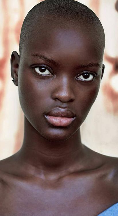 Model Tips, 100 Heads Challenge, Going Bald, 100 Heads, Bald Hair, Face References, Bald Women, Dark Skin Beauty, Bald Heads