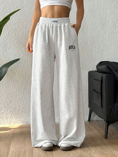 Plain Pocket Patch Print Drawstring Straight Leg Sweatpants, Casual Everyday Wear Light Grey    Knitted Fabric Colorblock,Letter Straight Leg Slight Stretch  Women Clothing, size features are:Bust: ,Length: ,Sleeve Length: Styling Wide Leg Pants, Cute Sweats, Cute Sweatpants, Printed Sweatpants, Everyday Fashion Outfits, Hooded Sweatshirt Men, Printed Drawstring, Elegant Dresses Long, Casual Everyday