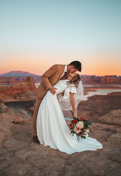 Lake Powell Wedding, Adventure Wedding Theme, Cliff Wedding, Adventure Wedding Photography, Cute Engagement Photos, Utah Bride, Sedona Wedding, Arizona Photographer, I Lose