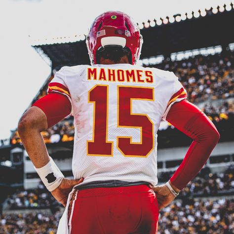 Kansas City Chiefs Aesthetic, Kanas City Chiefs, Chiefs Aesthetic, Patrick Mahomes Aesthetic, Patrick Mahomes, Kansas City Chiefs Apparel, Nfl Chiefs, Chiefs Wallpaper, Chiefs Super Bowl