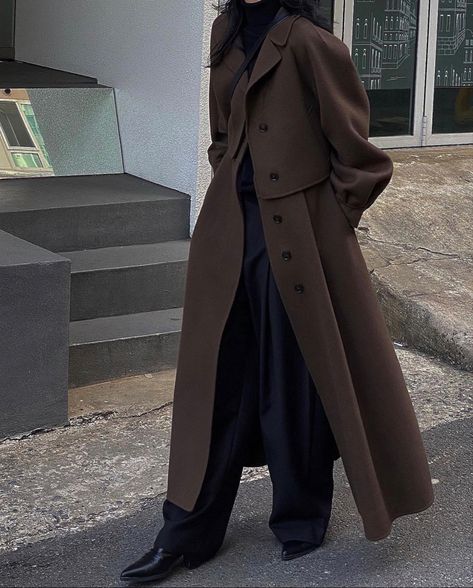 Dark Brown Coat Outfit, Dark Academia Coat, Brown Coat Outfit, Dark Academia Aesthetic Outfit, Dark Academia Outfits, Dark Academia Outfit, Academia Outfits, Modest Dresses Casual, Womens Fashion Inspiration