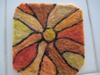 kaystir: Flat Needle felting tutorial 2d Needle Felting, Needle Felting Pictures, Felting Painting, Felting Pictures, Wool Felt Coasters, Felt Painting, Felting Tutorial, Needle Felting Tutorial, Felt Cushion