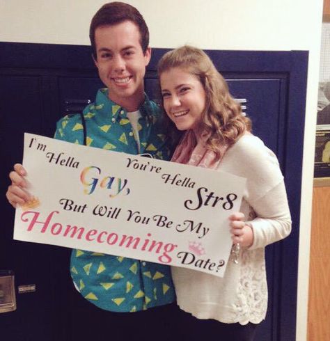 Cringe Homecoming Proposals, Barbie Hoco Sign, Cringe Hoco Proposals, Cringe Hoco Proposals Ideas, School Dance Proposals Ideas, Lesbian Prom Proposal, Funny Promposals, Prom Signs, Dance Signs