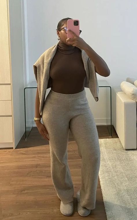 Clean Girl Loungewear, Comfy Professional Outfits, Comfy Corporate, Corporate Baddie Outfits, Fashionista Outfits, Girls Loungewear, Cute Professional Outfits, Corporate Baddie, Body Con Dress Outfit