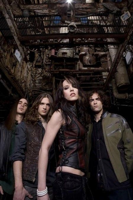 Halestorm Timeline: The story of a Grammy-nominated band Izzy Hale, Lzzy Hale, Hard Rock Music, Romance Covers, Christian Rock, Halestorm, Musica Rock, Bad Romance, Rock Songs