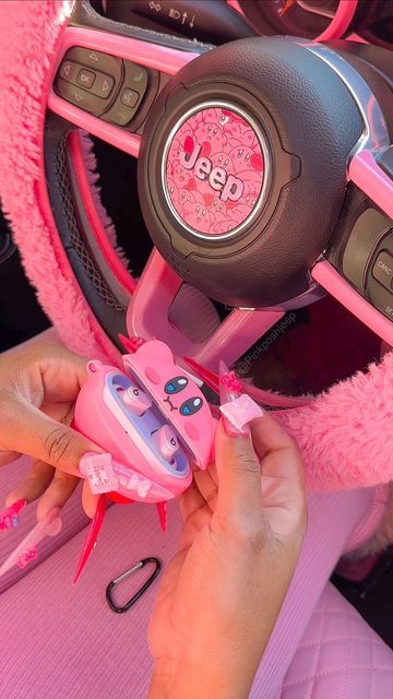 THE OFFICIAL PINK JEEP PAGE on Instagram: "💖✨ Wanted some pink airpods but they don’t come in pink so @beatsbydre it is 💖✨ Kirby case from amazon #pinkaesthetic #beatsbuds #pinkculture #pinkjeep #pinkjeepgirl" Car Treats, Beats Case, Jeep Pink, Inside The Car Aesthetic, Beats Earbuds, Beats Studio Buds, Car Aesthetics, Pink Jeep, Girly Car Accessories