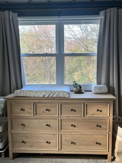 25 IKEA Hemnes Dresser Hacks That Are Easy to Complete Ikea Hemnes Bed, Ikea Daybed, Ikea Hemnes Hack, Hemnes Bed, Ikea Dresser Makeover, Ikea Dresser Hack, Ikea Furniture Makeover, Ikea Hemnes Dresser, Hemnes Dresser