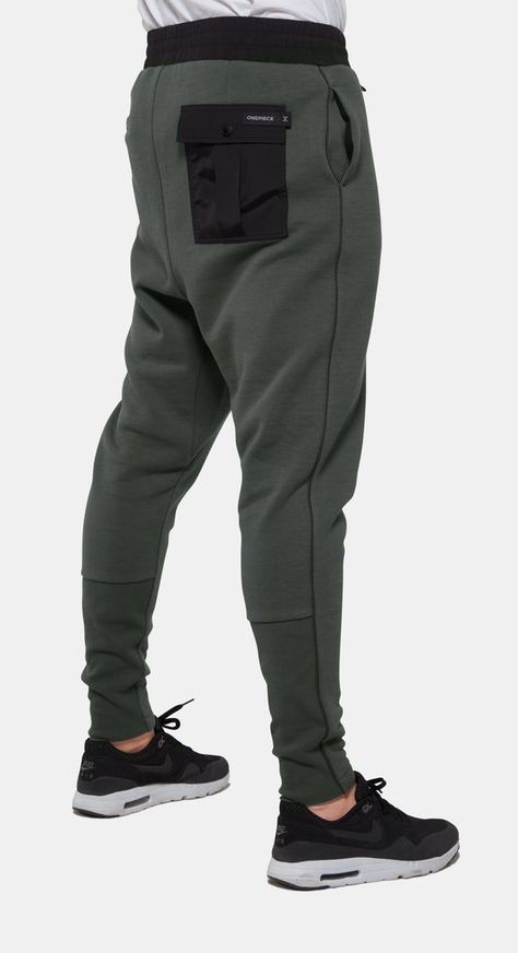 Pola Jaket, Sporty Outfits Men, Celana Kargo, Street Style Store, Sport Clothes, Track Pants Mens, Pants Outfit Men, Joggers Outfit, Jumpsuit Men