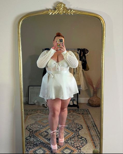 Feminine Plus Size, Ballet Core Plus Size, Croquette Aesthetic Outfits Plus Size, Plus Size Ballerina, Feminine Plus Size Outfits, Ethereal Plus Size Aesthetic, Plus Size Balletcore, Plus Size Coquette Aesthetic, Plus Coquette Outfit