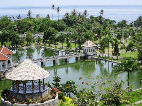 Taman Ujung Water palace, Bali, Indonesia. Taman Ujung, Famous Gardens, Traditional Architecture, Balinese, Amazing Places, Goa, Places Ive Been, The Good Place, Palace