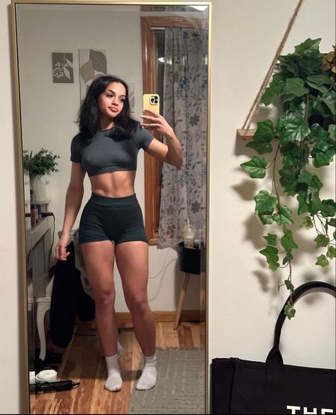 Modele Fitness, Trening Fitness, Cute Gym Outfits, Gym Fits, Workout Fits, Fitness Inspiration Body, Body Motivation, Gym Inspiration, Summer Body