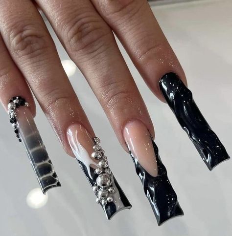 Pearl Long Nails, Pink Chrome Nails, Nails Classy, Punk Nails, Long Acrylic Nail Designs, Classy Acrylic Nails, Exotic Nails, Pretty Gel Nails, Long Acrylic Nails Coffin