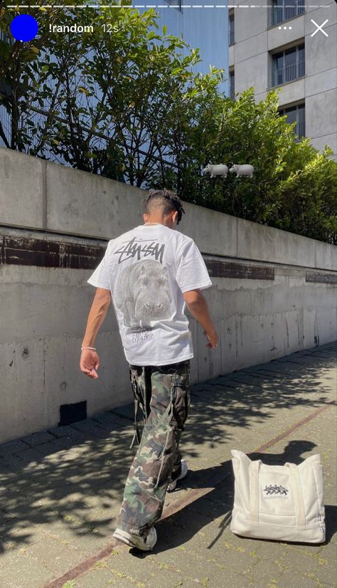 Stussy Tee Outfit, Stussy Fits, Stussy Aesthetic, Stussy Outfit, Stussy Tee, Inspo Fits, Aesthetic Streetwear, Baggy Style, Comfy Outfit