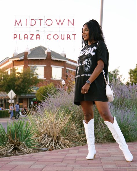 Oversized T-Shirt, white cowboy boots, fall outfit inspo, autumn outfit, black girl fall outfit Brown Knee High Cowboy Boots Outfit, Cow Girl Outfit Black Women, Cowboy Boots Black Women, Cowboy Boots Outfit Black Women, Cowboy Boots Fall Outfit, Cowboy Boots Outfit Summer, Thrift Bundle, White Cowboy Boots Outfit, Boots Fall Outfit