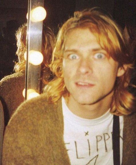 Today would have been Kurt Cobain's 45th birthday. To celebrate here are 45 of the best photos of the late Nirvana front man. Curco Vein, Where Did You Sleep Last Night, Kurt Cobain Photos, Donald Cobain, Krist Novoselić, Nirvana Kurt Cobain, Nirvana Kurt, Smells Like Teen Spirit, Coban