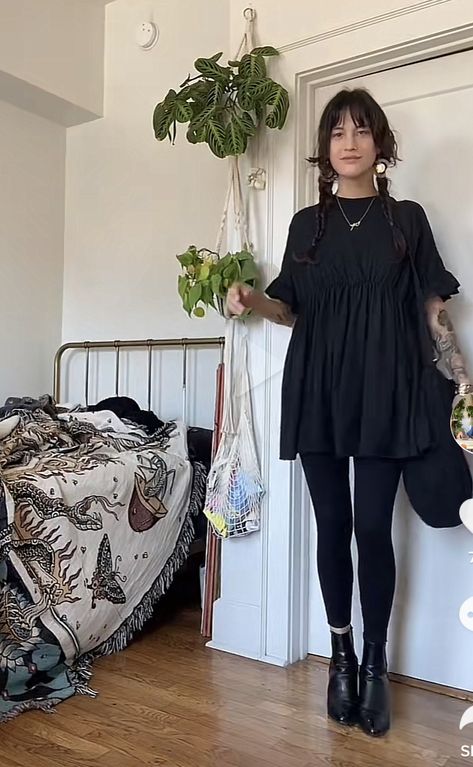 Casual Goth Outfits Midsize, Long Sleeve Under Tshirt Outfits, Teacher Alternative Outfits, Loose Black Dress Outfit, Casual Goth Work Outfits, Boho Hairstylist Outfit, Mid Size Witchy Outfits, Spring Outfits Goth, Teacher Outfits Alt Grunge