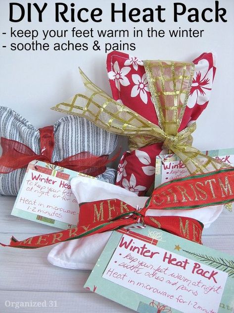 diy rice heat packs, crafts, how to, repurposing upcycling Rice Heat Pack, Hadiah Diy, Projek Menjahit, Crafts To Make And Sell, Christmas Sewing, Heat Pack, Sewing Projects For Beginners, Diy Couture, Easy Sewing Projects